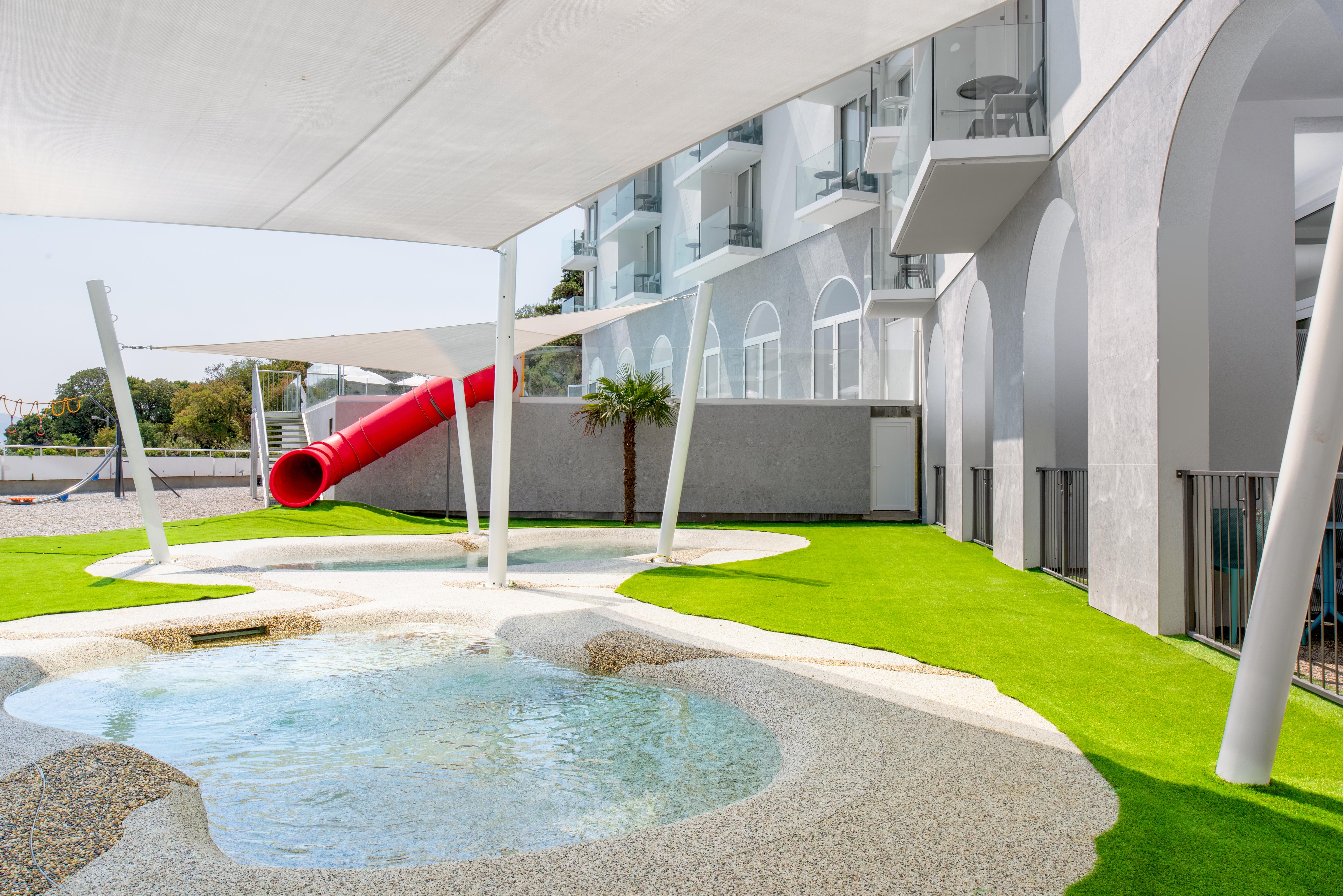 Aminess Vival Lisanj Family Hotel Нови Винодолски Екстериор снимка